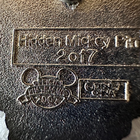 Disney Pin Trading Pirate Skull Collection 2007 Hidden Mickey King Crown PP51733 - Picture 6 of 8